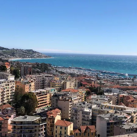 Casa Sandra - Sea View, With Garage Apartment *