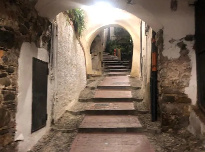 Casa Sandra - Sea View, With Garage Апартаменти Санремо