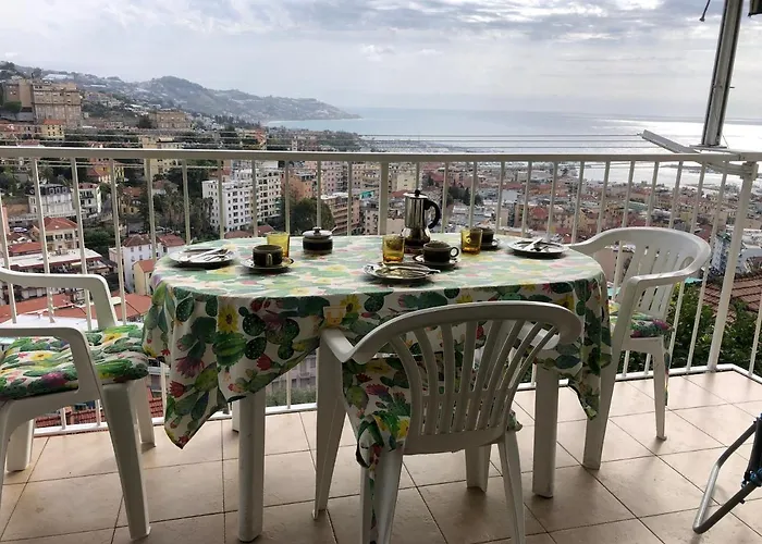 Casa Sandra - Sea View, With Garage Апартаменти