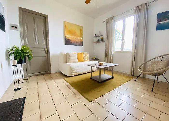 Casa Sandra - Sea View, With Garage Апартаменти